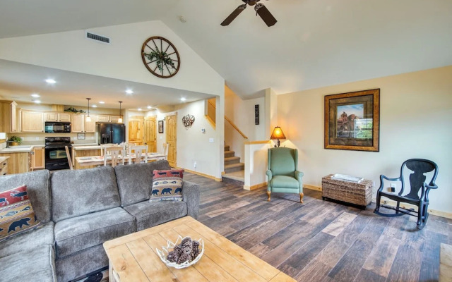 Cozy Ronald Retreat w/ Community Amenities!