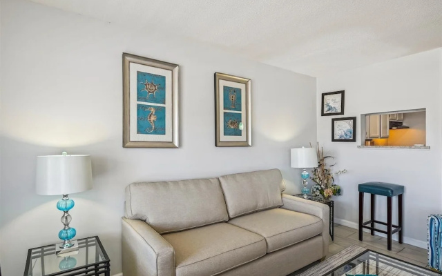 Sandpiper Cove 8204 Condo by RedAwning