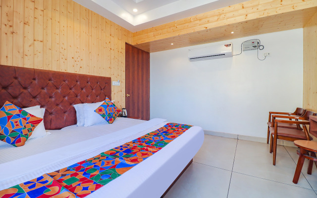 Fabhotel Grand Arya