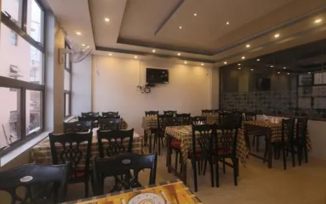 OYO 18528 Field Residency Inn