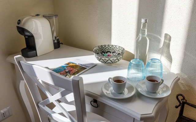 Onlyrooms IV - Sea View & Free Parking