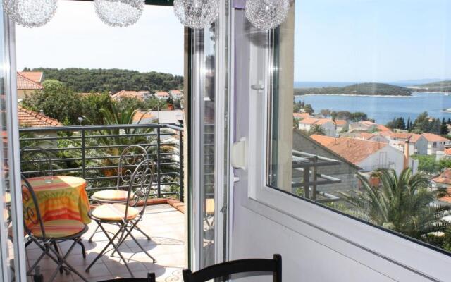 Apartment On Hvar Island