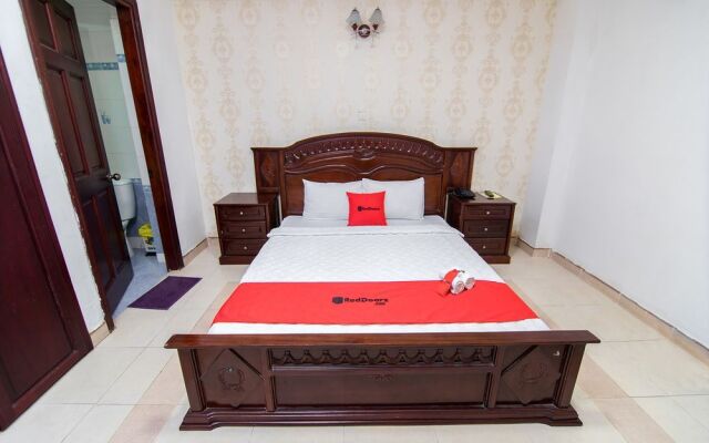 RedDoorz near 23rd September Park