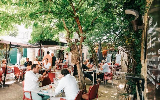 Les suites de Peyrat