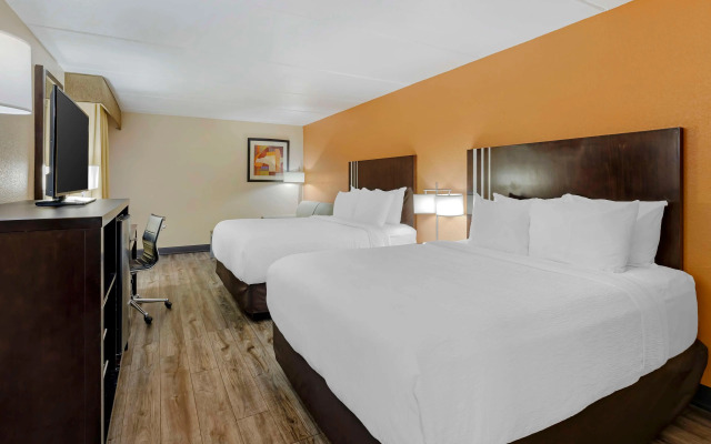 Spark by Hilton Kimball Hotel