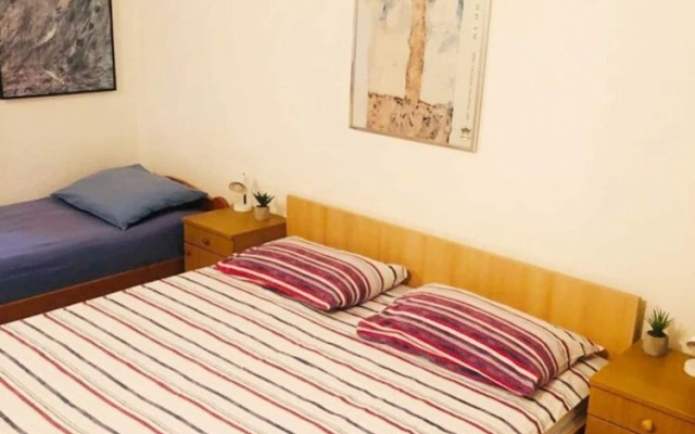 Mila - 2 Bedrooms and Free Parking - A5