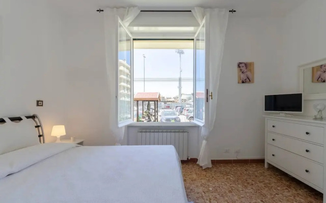 ALTIDO Couzy Flat in Chiavari