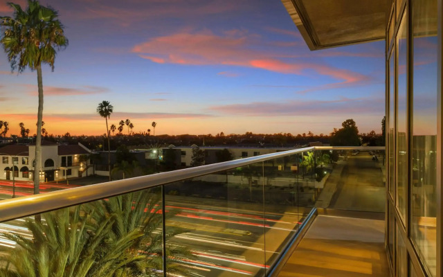 Hampton Inn & Suites LAX El Segundo
