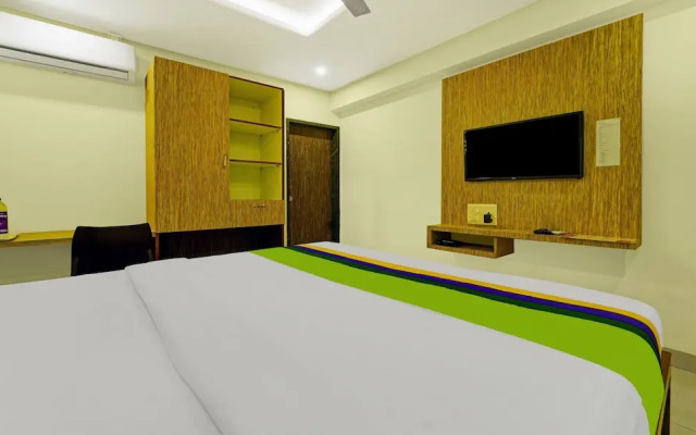 Treebo Surya Comforts, 200 Mtrs From Kolhapur Railway Station