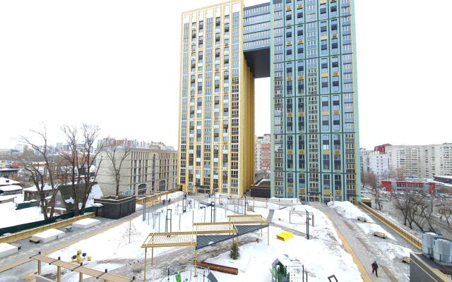 Kryshi Mira on Lunacharsky Street