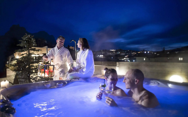 ABINEA Dolomiti Romantic Spa Hotel