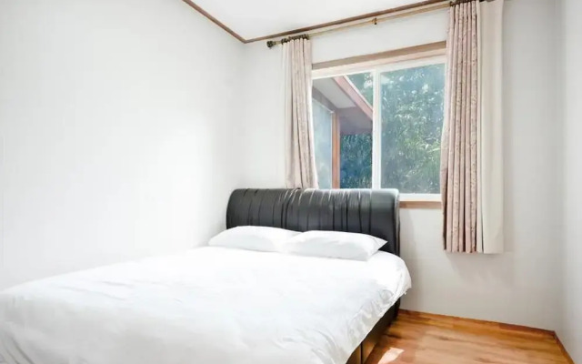 Yangyang Water Sol Valley Pension