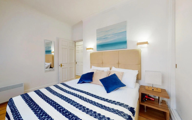 Park Lane Apartments - Clarges St