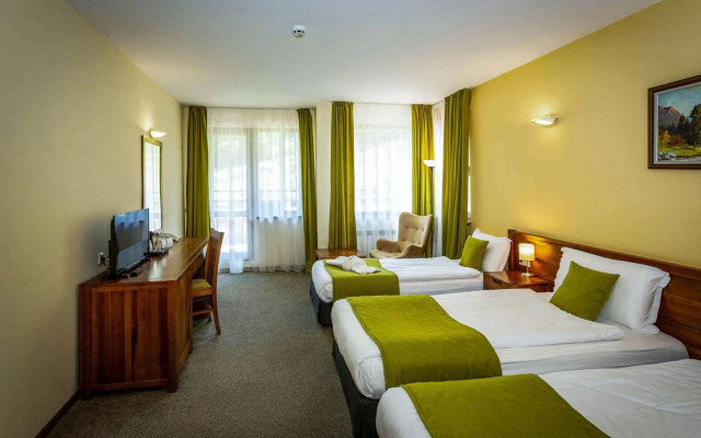 Yanakiev Club Hotel