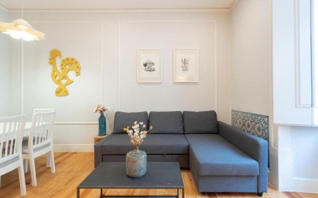 Baixa Cozy 2BR with AC - by LU Holidays