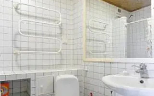 Apartment Budivelnykiv 22 11