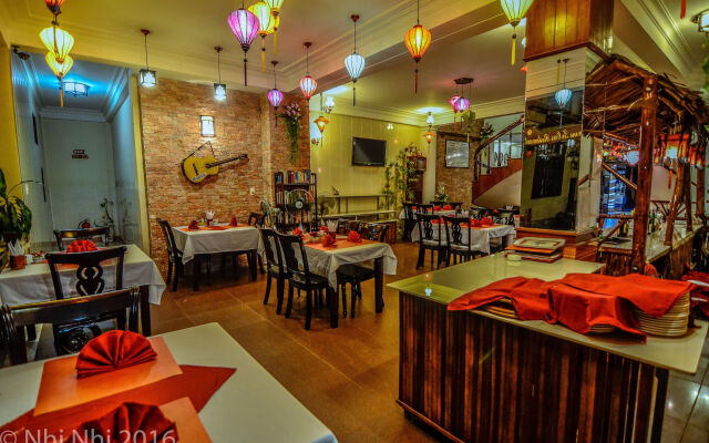 Nhi Nhi Hotel