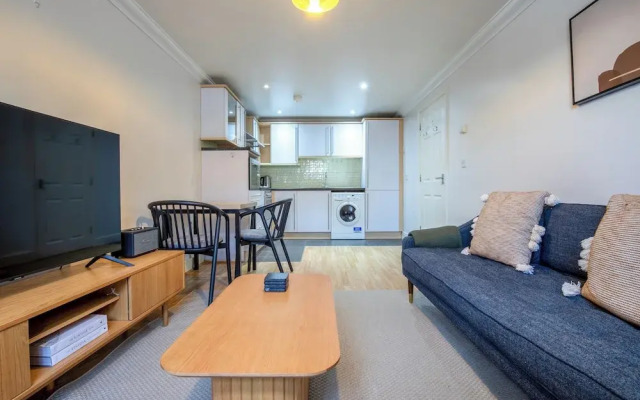 Kensington & Earls Court 1 bed Apartment - 4 Guest
