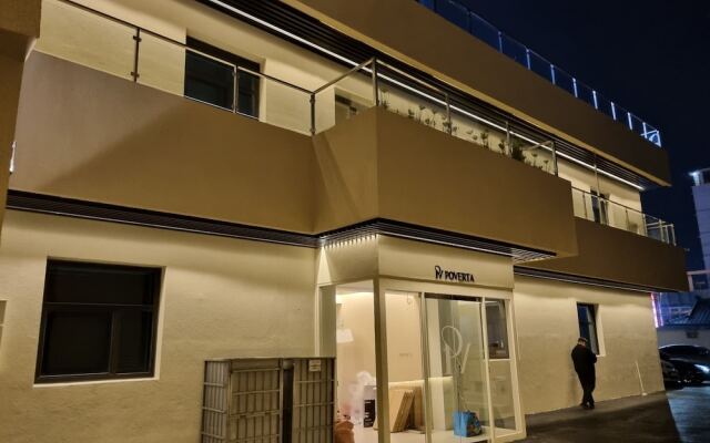 Poverta Stay Hotel