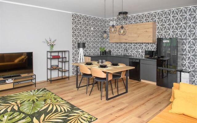 Puck Azure Sea Resort by Renters