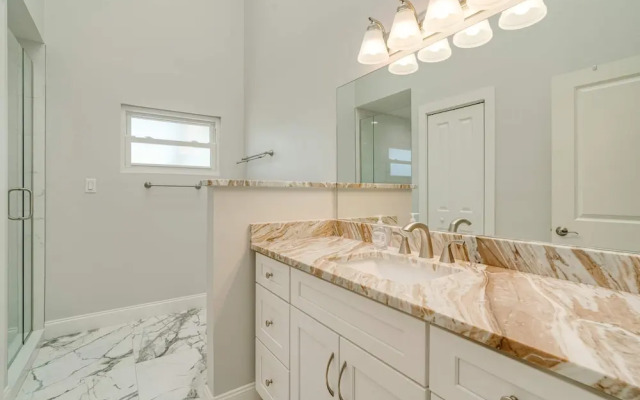 Sarasota Waterfront Pool Home With Dock