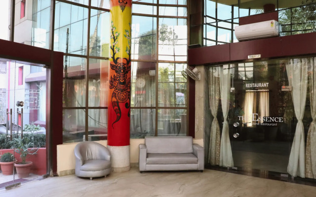 OYO 28157 Hotel Green Field