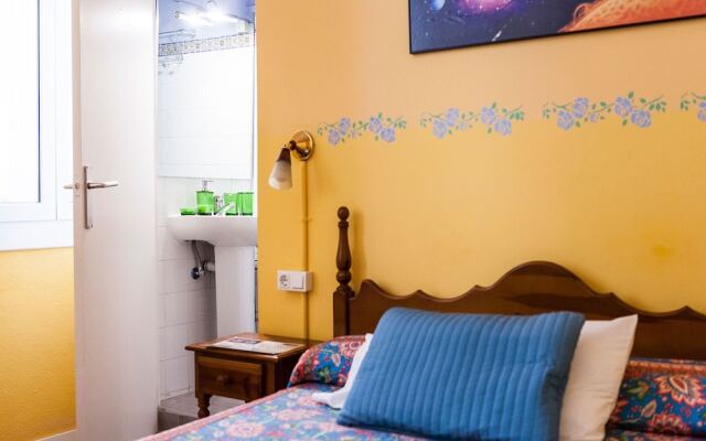 Hostal Pensio 2000