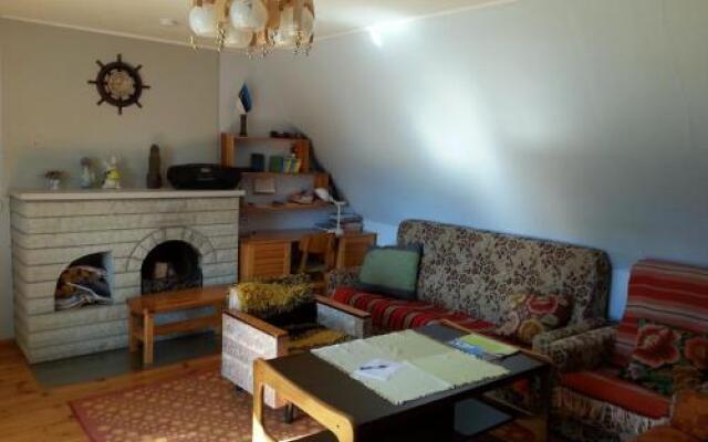 Sarnakõrtsi Guesthouse