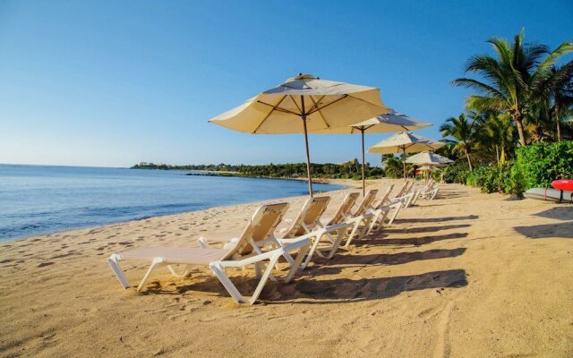Las Villas Akumal 3B-8 by SkyRun