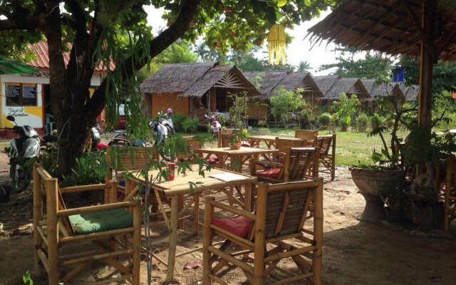 Sirianda Bungalows