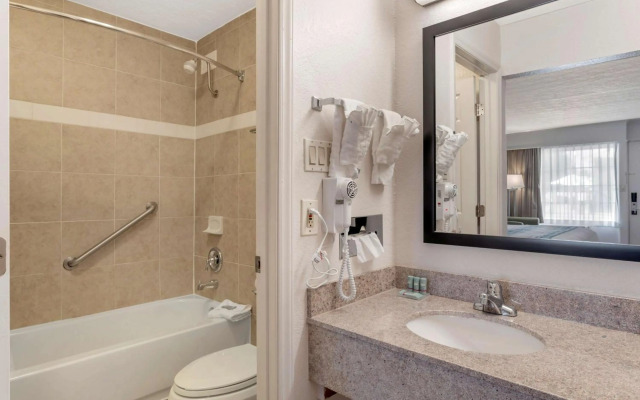 Best Western Hendersonville Inn