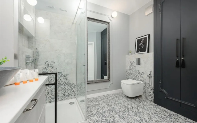 Cozy Apartment With Balcony by Renters