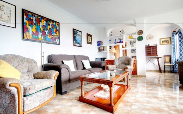 106132 - Villa in Sa Cabaneta