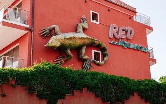 Red Iguana Hotel