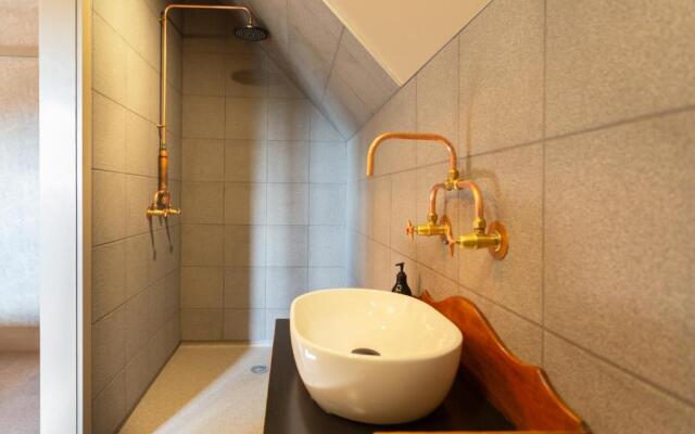 No11 B&B