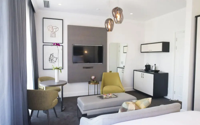 Queen Victoria Hotel & Manor House by NEWMARK