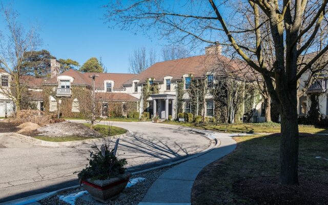 The Windermere Manor Hotel & Conference Center