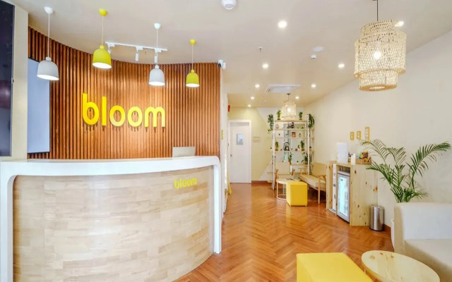 Bloom Hotel - Karol Bagh