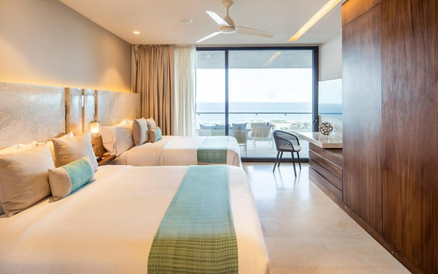 The Club at Solaz, Luxury Villas