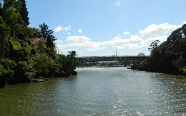 Tamar River Villas