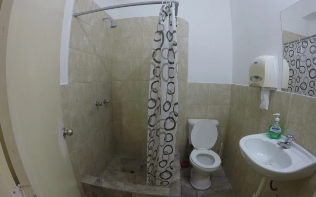 Klix HostelLima - Adults Only