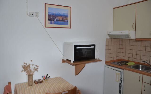 Thalassa Apartments