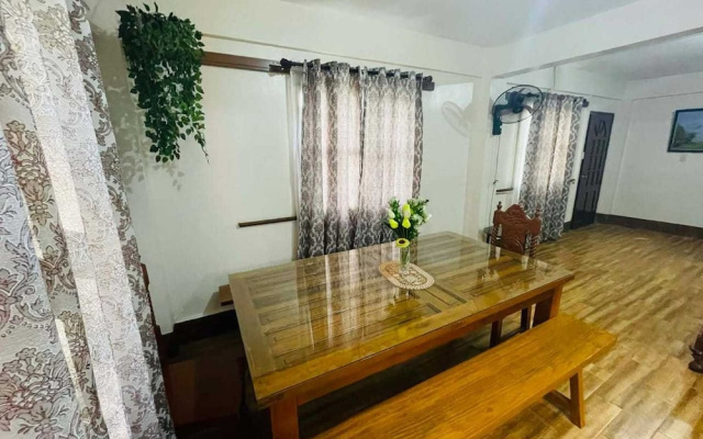 1193 Pinehall Farm Rizal
