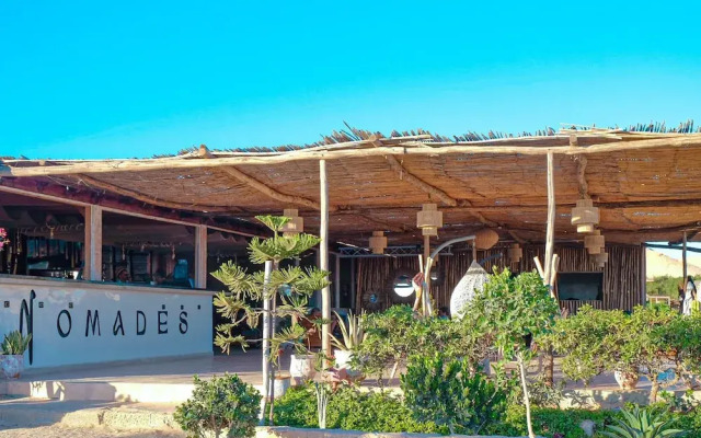 Nomade Auberge