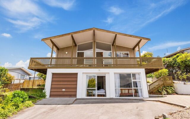 Te Awa View Holiday Home