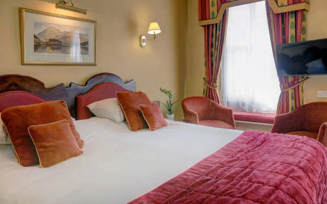 The George Hotel
