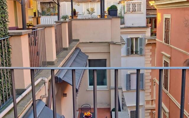 Trevi Palace Luxury Inn