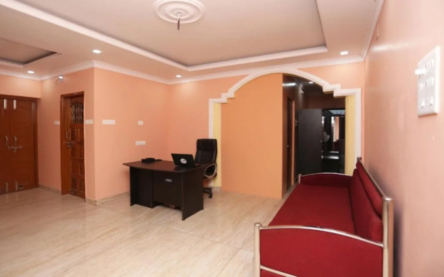 OYO 28078 Golden Villa Guest House