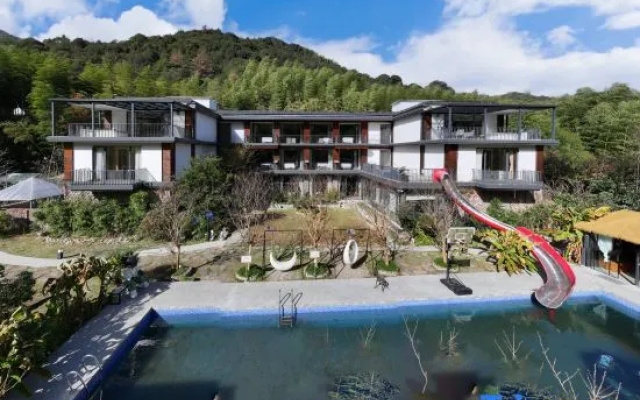 Kaichen Puju Hot Spring Village Resort Hotel – Outside – Huzhou