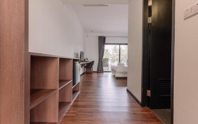 Roxy Sematan Villa & Townhouse